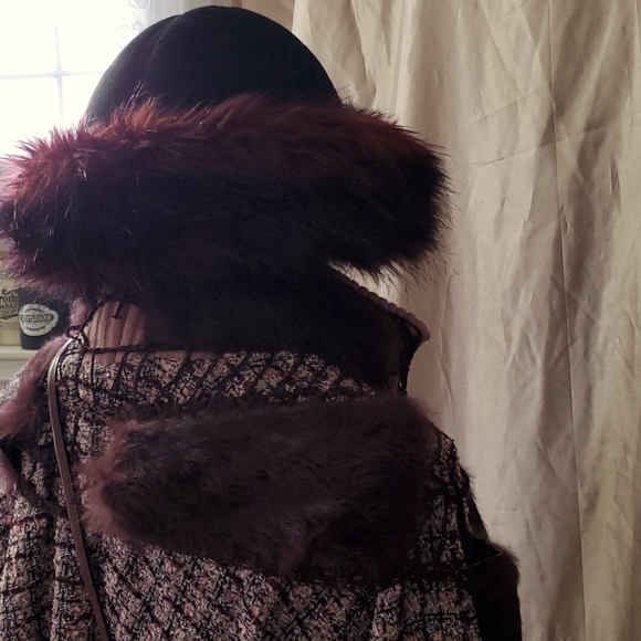 SALE 🎉Host Pick🎉 LUXURY 8 PC OUTFIT. See Listing for shop contributors! - Picture 15 of 17